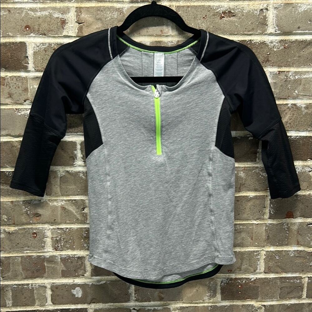 Ivivva Kids Gray and Black 3/4 Sleeve Tee with Neon Green Zipper Girls Size 10
